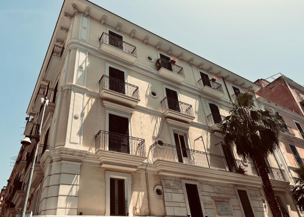 Palazzo Berardi Acomodação com café da manhã Taranto Exterior foto